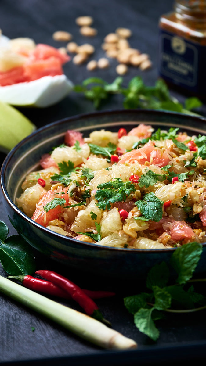 Thai Pomelo Salad (Yam Som-O) – Curious Elephant